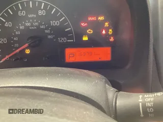 2018 Nissan NV200 SV z VIN 3N6CM0KN0JK690589, wystawiony jako IAAI lot #42486242 z przebiegiem 163 731 mil mil oraz . Historia ofert i sprzedaży dostępna na DreamBid. Obrazek 1.