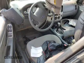 2006 Ford Escape XLT with VIN 1FMYU93126KA52318, listed as a Copart auction lot 71272964 with 0 mi miles and Salvage Title. Bid and sale history available at carsss.com. Image 8.
