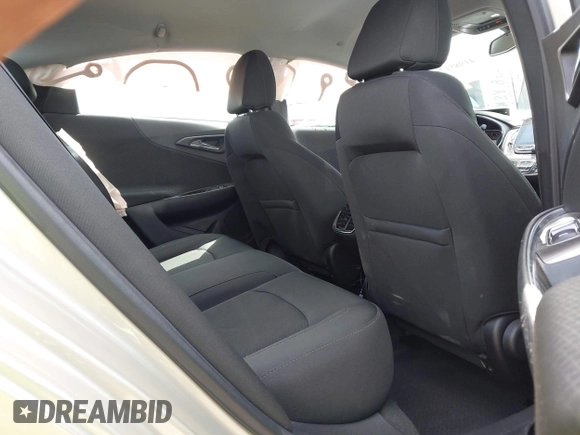 2016 Chevrolet Malibu LT with VIN 1G1ZE5ST0GF322909, listed as a IAAI auction lot 41985175 with 33,852 mi miles and . Bid and sale history available at DreamBid. Image 8.