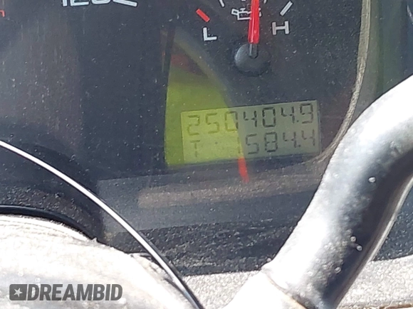 2007 Ford F-150 XL с VIN 1FTRF12277KC38355, выставлен на аукционе IAAI как лот 42528425 с пробегом 250 404 миль миль и . История ставок и продаж доступна на DreamBid. Изображение 12.