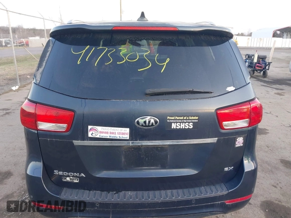 2016 Kia Sedona SX with VIN KNDMC5C10G6158467, listed as a IAAI auction lot 41733034 with 123,306 mi miles and . Bid and sale history available at carsss.com. Image 16.