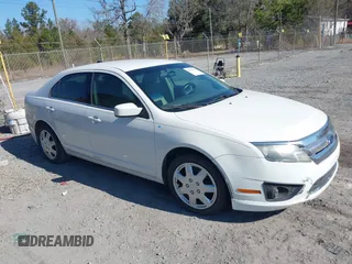 2010 Ford Fusion SE z VIN 3FAHP0HA9AR158193, wystawiony jako IAAI lot #41471929 z przebiegiem 250 177 mil mil oraz . Historia ofert i sprzedaży dostępna na DreamBid. Obrazek 1.