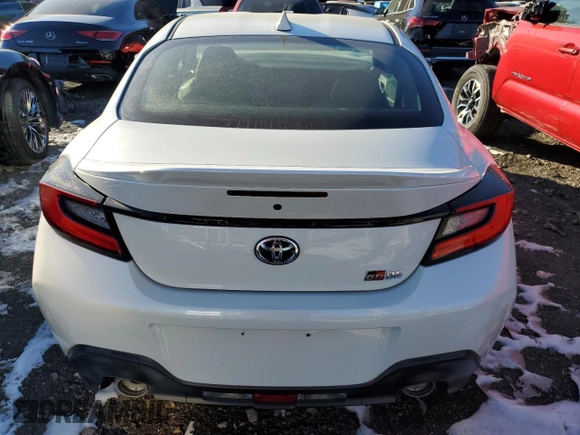 2023 Toyota 86 Premium z VIN JF1ZNBE15P9761124, wystawiony jako Copart lot #56549525 z przebiegiem 10 794 mil mil oraz Szkoda całkowita • Salvage title. Historia ofert i sprzedaży dostępna na DreamBid. Obrazek 6.