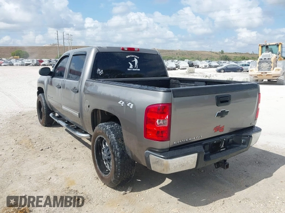 2012 Chevrolet Silverado 1500 LT with VIN 1GCPKSE7XCF183046, listed as a IAAI auction lot 41940526 with 261,566 mi miles and . Bid and sale history available at DreamBid. Image 3.