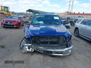 2015 Ram 1500 Big Horn z VIN 1C6RR7LT0FS595755, wystawiony jako IAAI lot #41990415 z przebiegiem 175 888 mil mil oraz . Historia ofert i sprzedaży dostępna na DreamBid. Obrazek 12.