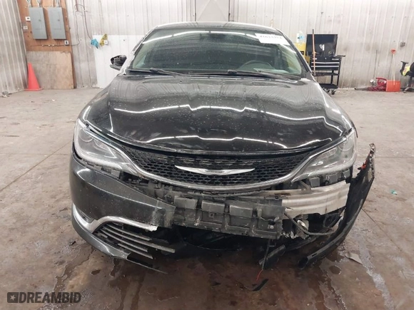 2015 Chrysler 200 Limited with VIN 1C3CCCAB2FN696575, listed as a IAAI auction lot 41623373 with 191,872 mi miles. Bid and sale history available at carsss.com. Image 6.