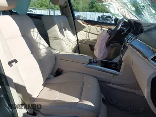2016 Mercedes-Benz E-Class E 350 Luxury with VIN WDDHF8JB6GB180296, listed as a IAAI auction lot 40766378 with 1 mi miles. Bid and sale history available at carsss.com. Image 5.