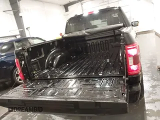 2023 Ford F-150 XL с VIN 1FTEW1EP1PKG06986, выставлен на аукционе IAAI как лот 41710895 с пробегом 9 175 миль миль и . История ставок и продаж доступна на DreamBid. Изображение 18.