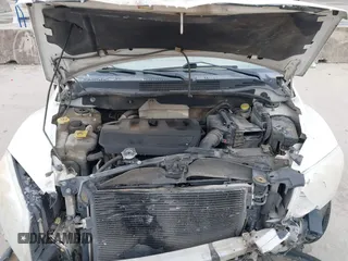 2007 Dodge Caliber SXT z VIN 1B3HB48B77D185971, wystawiony jako IAAI lot #41615355 z przebiegiem 165 367 mil mil oraz . Historia ofert i sprzedaży dostępna na DreamBid. Obrazek 10.