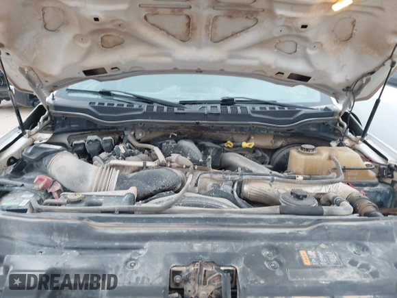 2018 Ford F-250 XL with VIN 1FT7W2BT9JEB59362, listed as a IAAI auction lot 42183926 with 238,554 mi miles and . Bid and sale history available at DreamBid. Image 9.