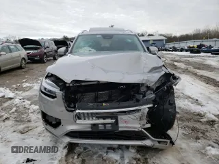 2024 Volvo XC90 Plus Bright Theme with VIN YV4L12PE8R1173048, listed as a Copart auction lot 83566354 with 13,738 mi miles and Salvage Title. Bid and sale history available at DreamBid. Image 5.