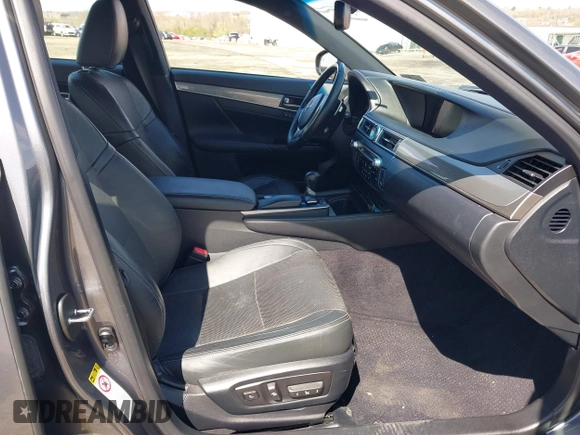 2013 Lexus GS 350 z VIN JTHCE1BL7D5005179, wystawiony jako IAAI lot #41971268 z przebiegiem 130 384 mil mil oraz . Historia ofert i sprzedaży dostępna na DreamBid. Obrazek 5.