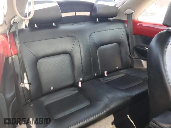 2010 Volkswagen Beetle с VIN 3VWPW3AG8AM017389, выставлен на аукционе Copart как лот 55821415 с пробегом 117 861 миль миль и Списание • Salvage title. История ставок и продаж доступна на DreamBid. Изображение 10.