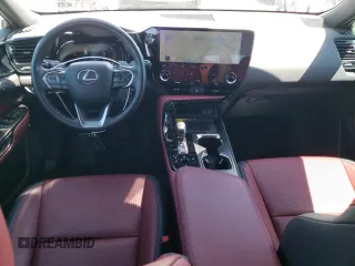 2022 Lexus NX 350h Premium z VIN JTJGKCEZ2N2008532, wystawiony jako Copart lot #57531565 z przebiegiem 55 348 mil mil oraz Szkody całkowita. Historia ofert i sprzedaży dostępna na DreamBid. Obrazek 8.