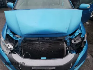 2010 Honda Insight EX z VIN JHMZE2H79AS017003, wystawiony jako Copart lot #87313754 z przebiegiem 159 936 mil mil oraz Czysty tytuł • Clean title. Historia ofert i sprzedaży dostępna na DreamBid. Obrazek 11.