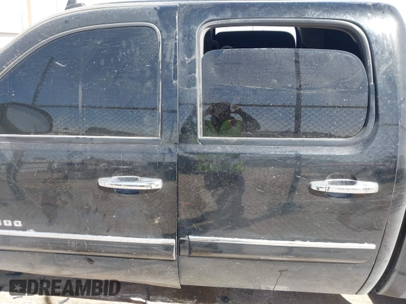 2013 Chevrolet Silverado 1500 LT with VIN 3GCPCSE05DG379301, listed as a IAAI auction lot 41866893 with 164,291 mi miles and . Bid and sale history available at DreamBid. Image 15.