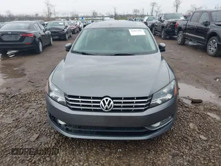 2014 Volkswagen Passat SE с VIN 1VWBN7A39EC085032, выставлен на аукционе IAAI как лот 41931302 с пробегом 193 425 миль миль и . История ставок и продаж доступна на DreamBid. Изображение 12.