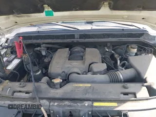 2005 Nissan Titan SE z VIN 1N6BA07A35N554676, wystawiony jako IAAI lot #42593107 z przebiegiem 200 541 mil mil oraz . Historia ofert i sprzedaży dostępna na DreamBid. Obrazek 10.