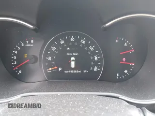 2014 Kia Sorento SX z VIN 5XYKWDA71EG520204, wystawiony jako IAAI lot #42388830 z przebiegiem 193 262 mil mil oraz . Historia ofert i sprzedaży dostępna na DreamBid. Obrazek 7.