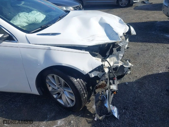 2014 Buick Regal Premium I with VIN 2G4GN5EX3E9169313, listed as a IAAI auction lot 41406808 with 192,372 mi miles. Bid and sale history available at carsss.com. Image 18.