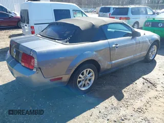 2006 Ford Mustang Standard with VIN 1ZVHT84N365107471, listed as a IAAI auction lot 41763583 with 239,204 mi miles and . Bid and sale history available at carsss.com. Image 4.