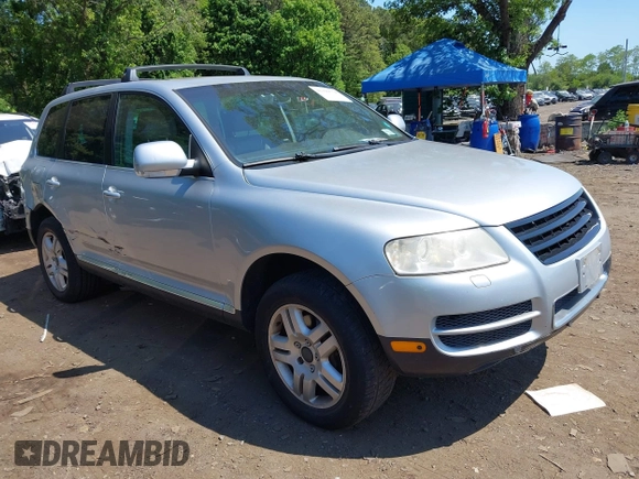 2005 Volkswagen Touareg 4.2L V8 z VIN WVGZM77L15D080697, wystawiony jako IAAI lot #42399779 z przebiegiem 138 040 mil mil oraz . Historia ofert i sprzedaży dostępna na DreamBid. Obrazek 1.