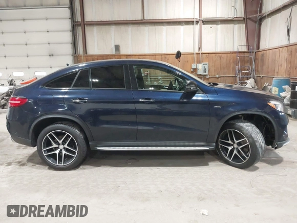 2016 Mercedes-Benz GLE 450 AMG z VIN 4JGED6EB8GA026188, wystawiony jako IAAI lot #42060491 z przebiegiem 73 856 mil mil oraz . Historia ofert i sprzedaży dostępna na DreamBid. Obrazek 13.