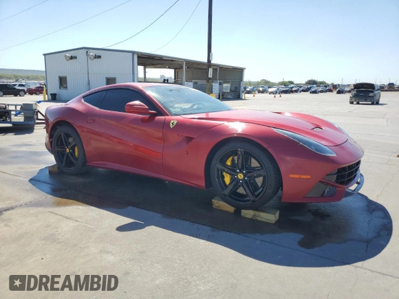 2013 Ferrari F12 z VIN ZFF74UFA7D0193622, wystawiony jako Copart lot #73031694 z przebiegiem Nie podano mil oraz Szkody całkowita. Historia ofert i sprzedaży dostępna na DreamBid. Obrazek 4.