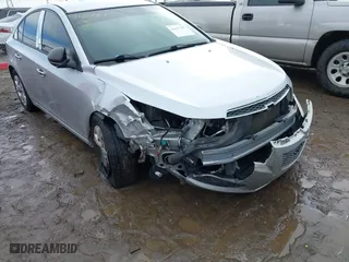 2013 Chevrolet Cruze LS with VIN 1G1PA5SH2D7243942, listed as a IAAI auction lot 41651301 with 147,151 mi miles. Bid and sale history available at carsss.com. Image 6.