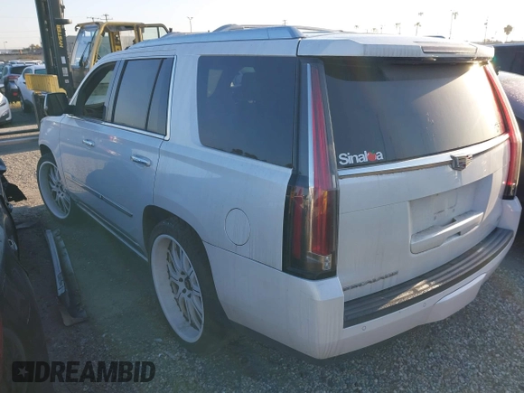2016 Cadillac Escalade Platinum z VIN 1GYS4DKJ6GR290318, wystawiony jako IAAI lot #40090625 z przebiegiem Nie podano mil oraz . Historia ofert i sprzedaży dostępna na DreamBid. Obrazek 3.