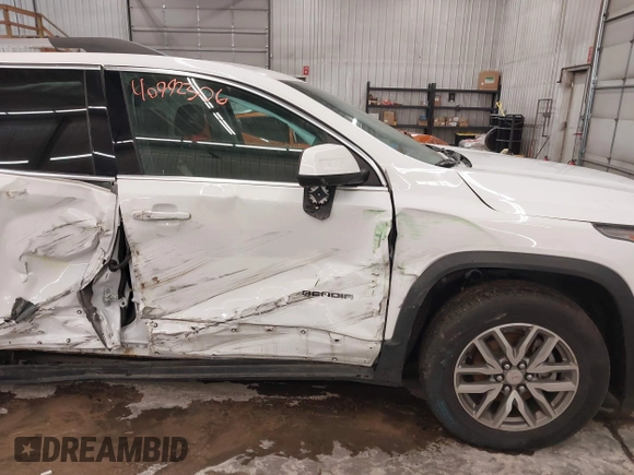 2017 GMC Acadia SLE with VIN 1GKKNSLS9HZ275154, listed as a IAAI auction lot 40992306 with 171,441 mi miles. Bid and sale history available at carsss.com. Image 6.
