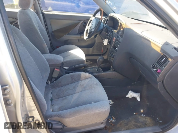 2006 Hyundai Elantra GLS z VIN KMHDN46D96U376682, wystawiony jako IAAI lot #41833630 z przebiegiem 154 132 mil mil oraz . Historia ofert i sprzedaży dostępna na DreamBid. Obrazek 5.