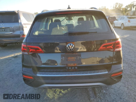 2022 Volkswagen Taos S z VIN 3VVDX7B20NM048222, wystawiony jako Copart lot #76062404 z przebiegiem 16 592 mil mil oraz Szkody całkowita. Historia ofert i sprzedaży dostępna na DreamBid. Obrazek 6.