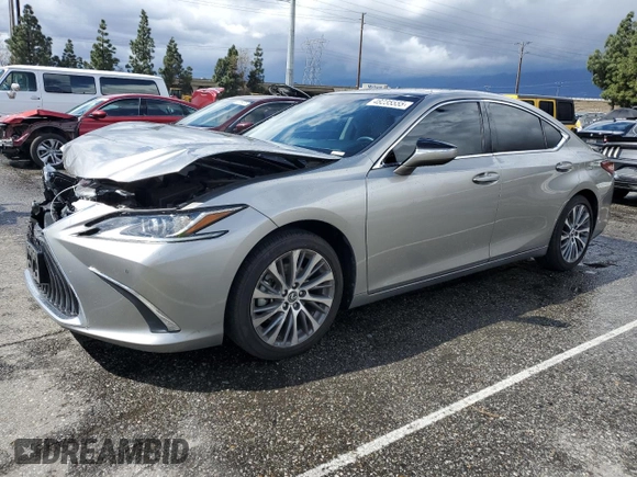 2021 Lexus ES with VIN 58ADZ1B10MU107152, listed as a Copart auction lot 48235555 with 39,221 mi miles and Salvage Title. Bid and sale history available at carsss.com. Image 1.