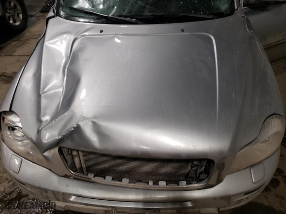 2013 Volvo XC90 R-Design with VIN YV4952CT8D1639640, listed as a Copart auction lot 83015274 with 113,805 mi miles and Salvage Title. Bid and sale history available at carsss.com. Image 13.