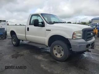 2006 Ford F-250 XL with VIN 1FTNF21516EB36255, listed as a Copart auction lot 60056485 with 117,481 mi miles and Salvage title. Bid and sale history available at DreamBid. Image 4.