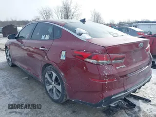 2019 Kia Optima LX with VIN 5XXGT4L31KG349821, listed as a IAAI auction lot 41366118 with 94,181 mi miles. Bid and sale history available at carsss.com. Image 3.