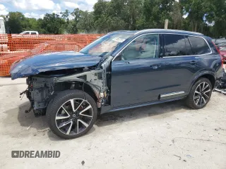 2024 Volvo XC90 Plus Bright Theme with VIN YV4L12PE0R1222579, listed as a Copart auction lot 61080375 with 10,720 mi miles and Salvage title. Bid and sale history available at DreamBid. Image 1.