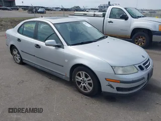2005 Saab 9-3 z VIN YS3FB49S051017049, wystawiony jako IAAI lot #42105703 z przebiegiem 215 905 mil mil oraz . Historia ofert i sprzedaży dostępna na DreamBid. Obrazek 1.