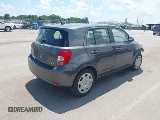 2010 Scion xD z VIN JTKKU4B46A1002781, wystawiony jako IAAI lot #42591179 z przebiegiem 215 788 mil mil oraz . Historia ofert i sprzedaży dostępna na DreamBid. Obrazek 4.