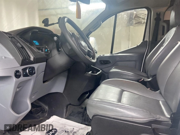 2016 Ford Transit Cargo с VIN 1FTYE1YM3GKB52158, выставлен на аукционе IAAI как лот 42869416 с пробегом 207 092 миль миль и . История ставок и продаж доступна на DreamBid. Изображение 4.