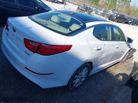 2014 Kia Optima EX with VIN 5XXGN4A79EG260468, listed as a IAAI auction lot 41696210 with 210,860 mi miles. Bid and sale history available at carsss.com. Image 4.