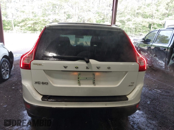 2010 Volvo XC60 3.0T with VIN YV4992DZ6A2029023, listed as a IAAI auction lot 42319458 with 165,757 mi miles and . Bid and sale history available at DreamBid. Image 16.