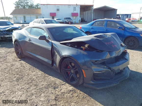 2020 Chevrolet Camaro 1SS with VIN 1G1FE1R72L0144079, listed as a IAAI auction lot 41426846 with 55,022 mi miles. Bid and sale history available at carsss.com. Image 1.