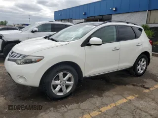 2010 Nissan Murano SL z VIN JN8AZ1MW2AW130010, wystawiony jako Copart lot #57495505 z przebiegiem 74 017 mil mil oraz Czysty tytuł • Clean title. Historia ofert i sprzedaży dostępna na DreamBid. Obrazek 1.