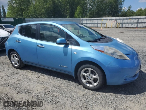 2011 Nissan LEAF SL-e z VIN JN1AZ0CP0BT002015, wystawiony jako Copart lot #58096855 z przebiegiem 58 199 mil mil oraz Czysty tytuł • Clean title. Historia ofert i sprzedaży dostępna na DreamBid. Obrazek 4.