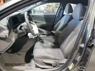2024 Hyundai Elantra SE z VIN KMHLL4DGXRU851159, wystawiony jako Copart lot #47502985 z przebiegiem 8 489 mil mil oraz Szkoda całkowita • Salvage title. Historia ofert i sprzedaży dostępna na DreamBid. Obrazek 7.