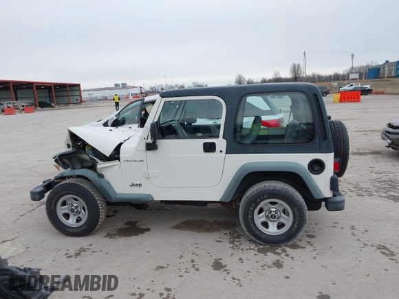 1998 Jeep Wrangler SE with VIN 1J4FY29P9WP793260, listed as a IAAI auction lot 41596990 with 90,766 mi miles. Bid and sale history available at carsss.com. Image 14.