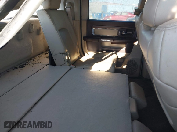 2016 Ram 2500 Laramie with VIN 3C6UR5NLXGG205295, listed as a IAAI auction lot 41445788 with 161,199 mi miles and . Bid and sale history available at DreamBid. Image 8.