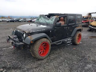 2018 Jeep Wrangler JK Unlimited Rubicon Recon with VIN 1C4BJWFG9JL844051, listed as a IAAI auction lot 40923174 with 64,309 mi miles. Bid and sale history available at carsss.com. Image 18.